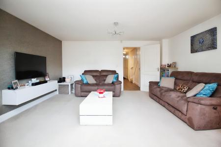 4 bedroom Town house for sale in Aldfield Green, Hamilton, LE5