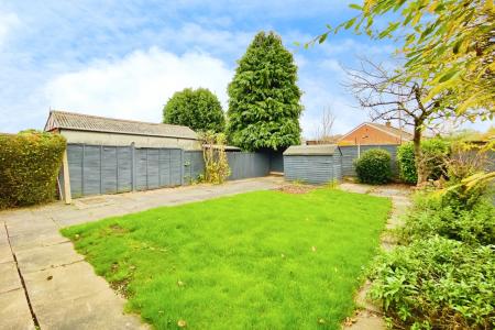 2 bedroom Semi-detached bungalow for sale in Allington Drive, Birstall, LE4