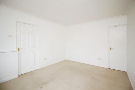 2 bedroom Semi-detached bungalow for sale in Allington Drive, Birstall, LE4