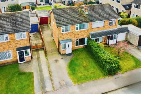 3 bedroom Semi-detached house for sale in Badgers Corner, East Goscote, LE7