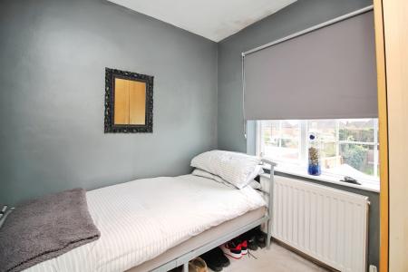 3 bedroom Detached house for sale in Barkby Road, Syston, LE7