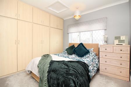 3 bedroom Semi-detached house for sale in Barkby Road, Queniborough, LE7