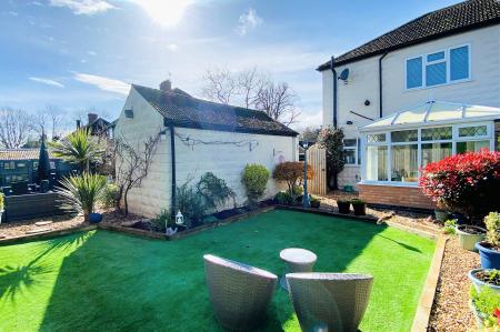 3 bedroom Semi-detached house for sale in Barkby Road, Queniborough, LE7