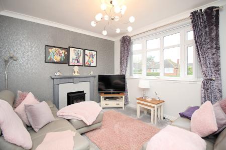 3 bedroom Semi-detached house for sale in Barkby Road, Queniborough, LE7