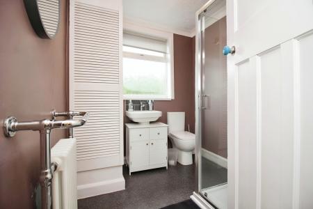 3 bedroom Semi-detached house for sale in Barkby Road, Syston, LE7