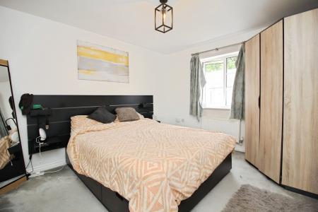 3 bedroom Semi-detached house for sale in Barr Road, Syston, LE7