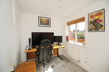 3 bedroom Semi-detached house for sale in Barr Road, Syston, LE7