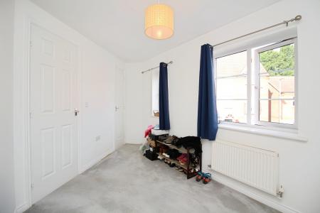 3 bedroom Semi-detached house for sale in Barr Road, Syston, LE7