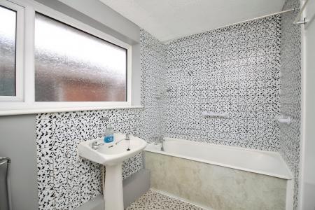 3 bedroom Semi-detached house for sale in Beacon Avenue, Thurmaston, LE4