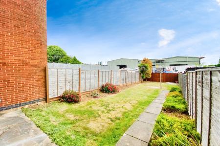 3 bedroom Semi-detached house for sale in Beacon Avenue, Thurmaston, LE4