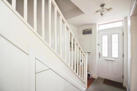 4 bedroom Semi-detached house for sale in Becks Close, Birstall, LE4