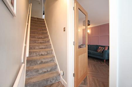 3 bedroom Semi-detached house for sale in Extended Home - Beech Drive, Syston, LE7