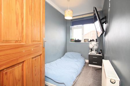 3 bedroom Semi-detached house for sale in Extended Home - Beech Drive, Syston, LE7