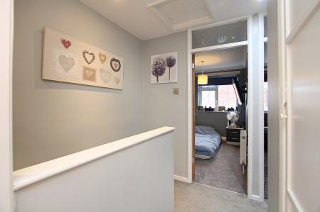 3 bedroom Semi-detached house for sale in Extended Home - Beech Drive, Syston, LE7