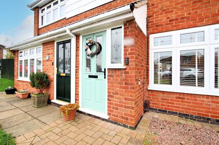 3 bedroom Semi-detached house for sale in Extended Home - Beech Drive, Syston, LE7