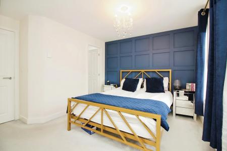 4 bedroom Detached house for sale in Boonton Meadows Way, Queniborough, LE7