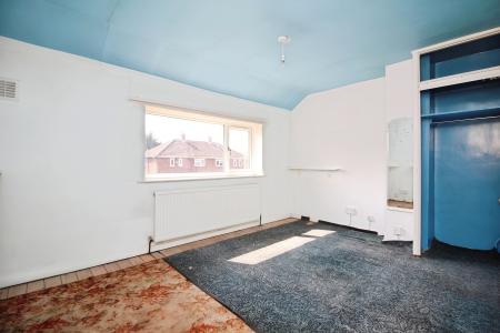 6 bedroom Semi-detached house for sale in Bramley Road, Birstall, LE4