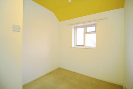 6 bedroom Semi-detached house for sale in Bramley Road, Birstall, LE4