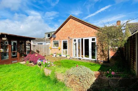 2 bedroom Detached bungalow for sale in Brighton Avenue, Syston, LE7