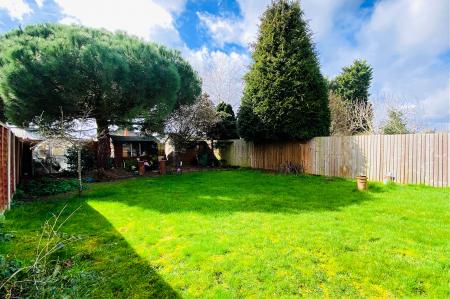 2 bedroom Detached bungalow for sale in Brighton Avenue, Syston, LE7