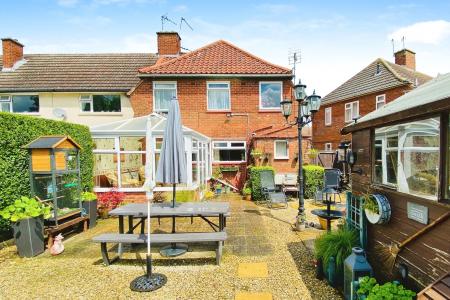 4 bedroom End of terrace house for sale in Brighton Avenue, Syston, LE7