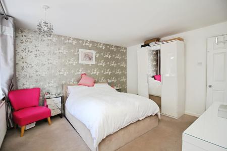 4 bedroom Detached house for sale in Broad Street, Syston, LE7