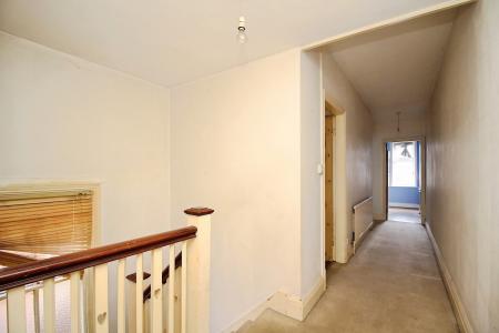 4 bedroom Terraced House for sale in Broad Street, Syston, LE7