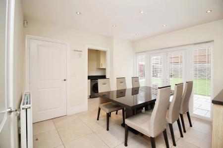 4 bedroom Detached house for sale in Carnaby Close, Hamilton, Leicester, LE5
