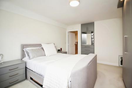 4 bedroom Detached house for sale in Carnaby Close, Hamilton, Leicester, LE5