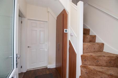 3 bedroom Semi-detached house for sale in Central Avenue, Syston, LE7