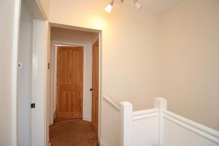 3 bedroom Semi-detached house for sale in Central Avenue, Syston, LE7