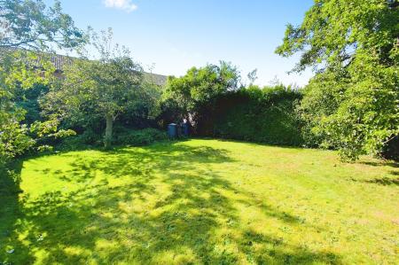 2 bedroom Semi-detached bungalow for sale in Central Avenue, Syston, LE7