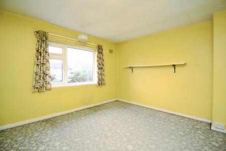 3 bedroom Semi-detached house for sale in Central Avenue, Syston, LE7