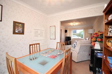 3 bedroom Semi-detached house for sale in Charnwood Avenue, Thurmaston, LE4