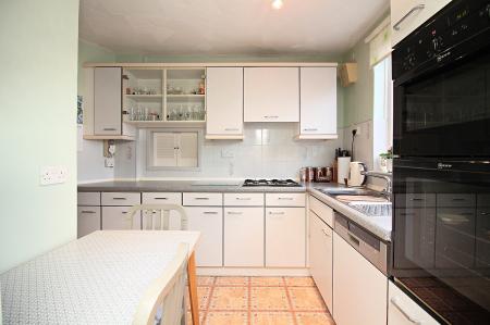 3 bedroom Semi-detached house for sale in Charnwood Avenue, Thurmaston, LE4