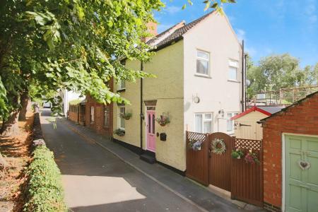 3 bedroom Semi-detached house for sale in Characterful Semi Detached Home on Church Lane, Thurmaston