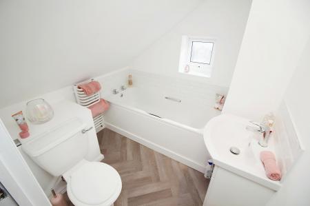 5 bedroom Detached bungalow for sale in Colby Drive, Thurmaston, LE4