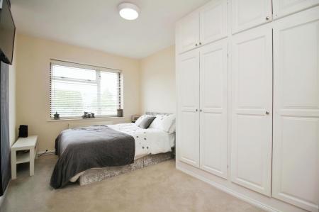 5 bedroom Detached bungalow for sale in Colby Drive, Thurmaston, LE4