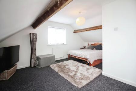 5 bedroom Detached bungalow for sale in Colby Drive, Thurmaston, LE4