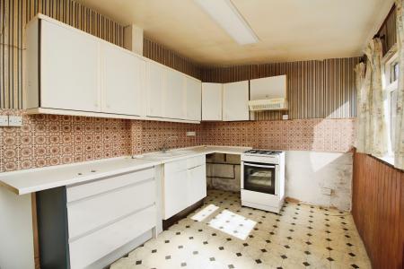 3 bedroom Semi-detached house for sale in Colindale Avenue, Birstall, LE4