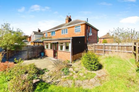 3 bedroom Semi-detached house for sale in Colindale Avenue, Birstall, LE4