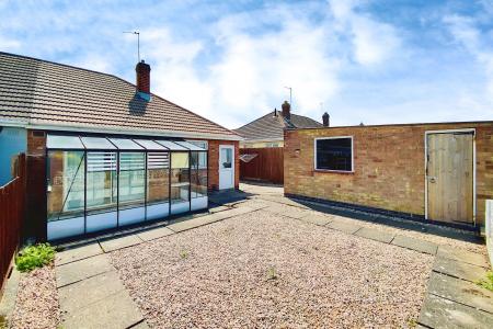 3 bedroom Semi-detached bungalow for sale in College Road, Syston, LE7