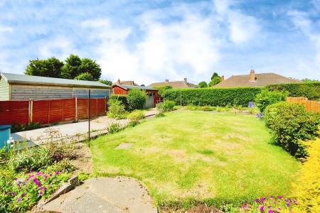 3 bedroom Semi-detached bungalow for sale in College Road, Syston, LE7