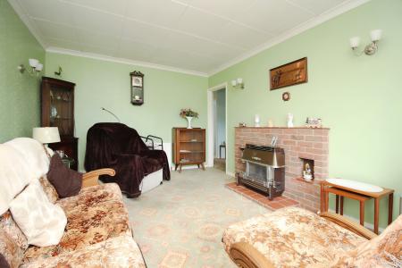 3 bedroom Semi-detached bungalow for sale in College Road, Syston, LE7