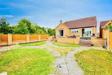 4 bedroom Detached house for sale in Coppice Court, Thurmaston, LE4