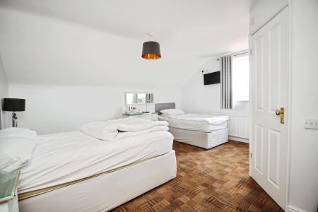 4 bedroom Detached house for sale in Coppice Court, Thurmaston, LE4