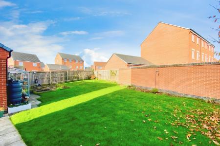 4 bedroom Detached house for sale in Cordelia Drive, Birstall, LE4