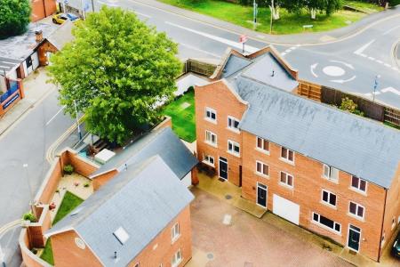 3 bedroom Town house for sale in Courtyard Close, Syston, LE7