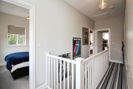 3 bedroom Town house for sale in Courtyard Close, Syston, LE7