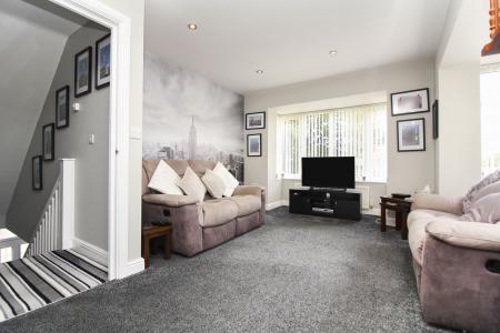 3 bedroom Town house for sale in Courtyard Close, Syston, LE7